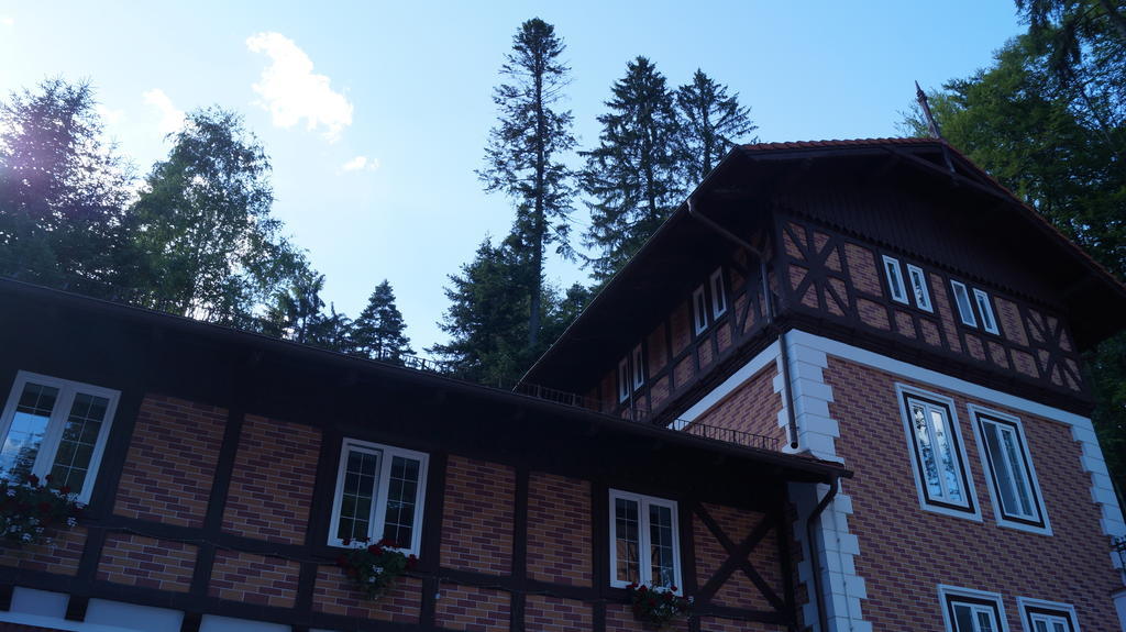 Hotel Bastion Sinaia Exterior photo