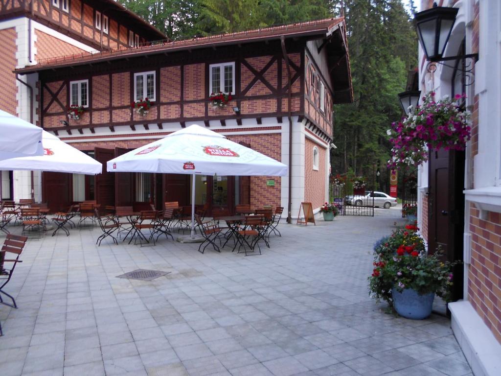 Hotel Bastion Sinaia Exterior photo