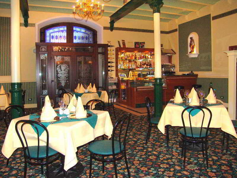 Hotel Bastion Sinaia Exterior photo